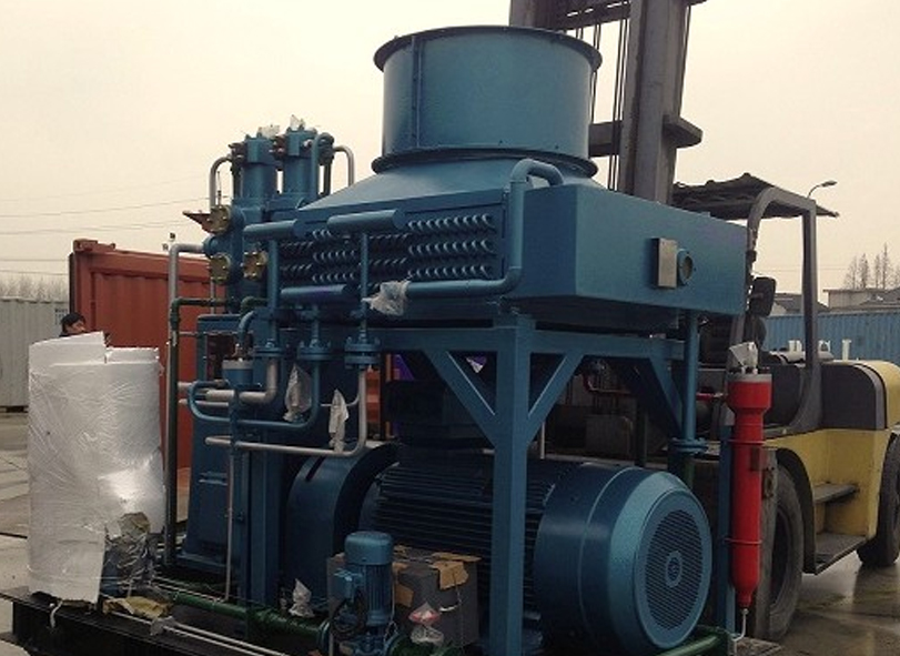 Nitrogen booster gas compressor